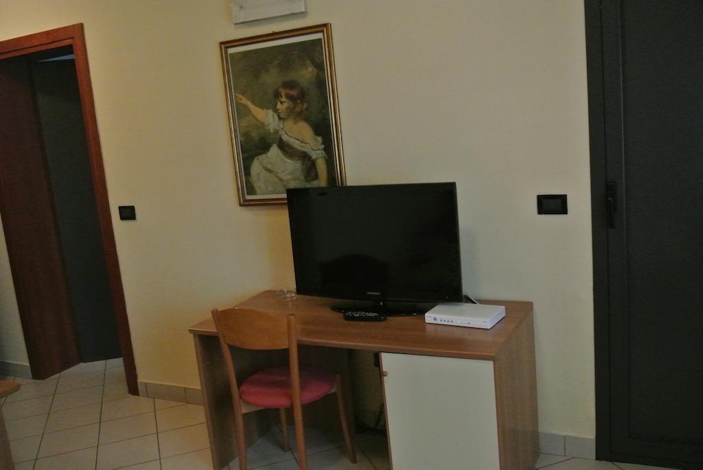 Arlecchino Hotel Castel San Pietro Terme Exterior foto