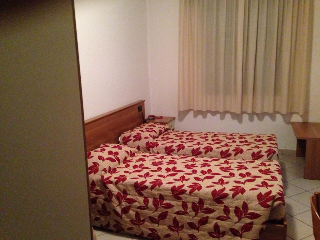 Arlecchino Hotel Castel San Pietro Terme Cameră foto